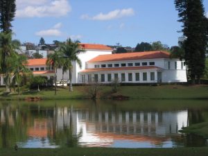 Aluguel de van em São Lourenço